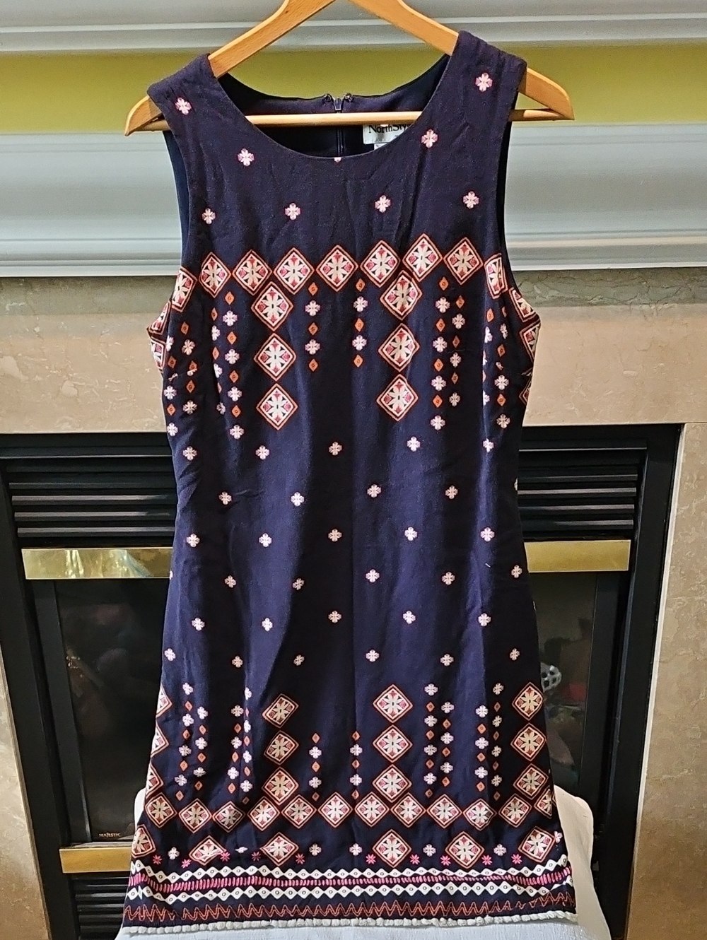 NorthStyle 100% Rayon Dress Says Size 14